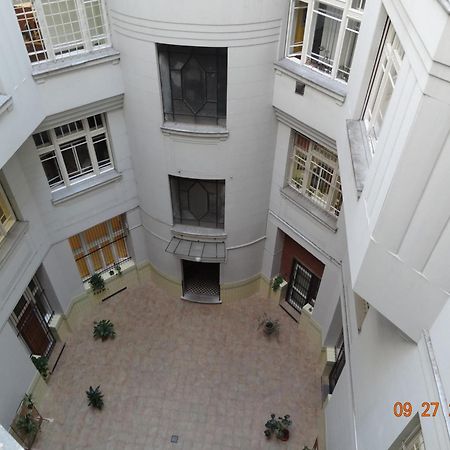 Corso Apartment Budapest Eksteriør billede
