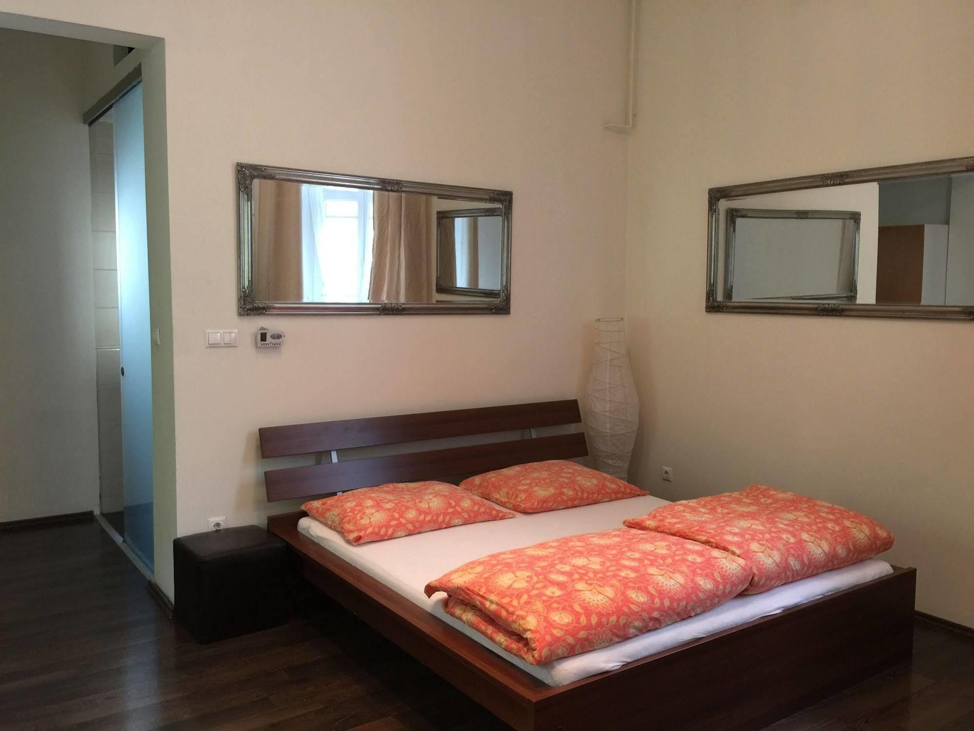 Corso Apartment Budapest Eksteriør billede